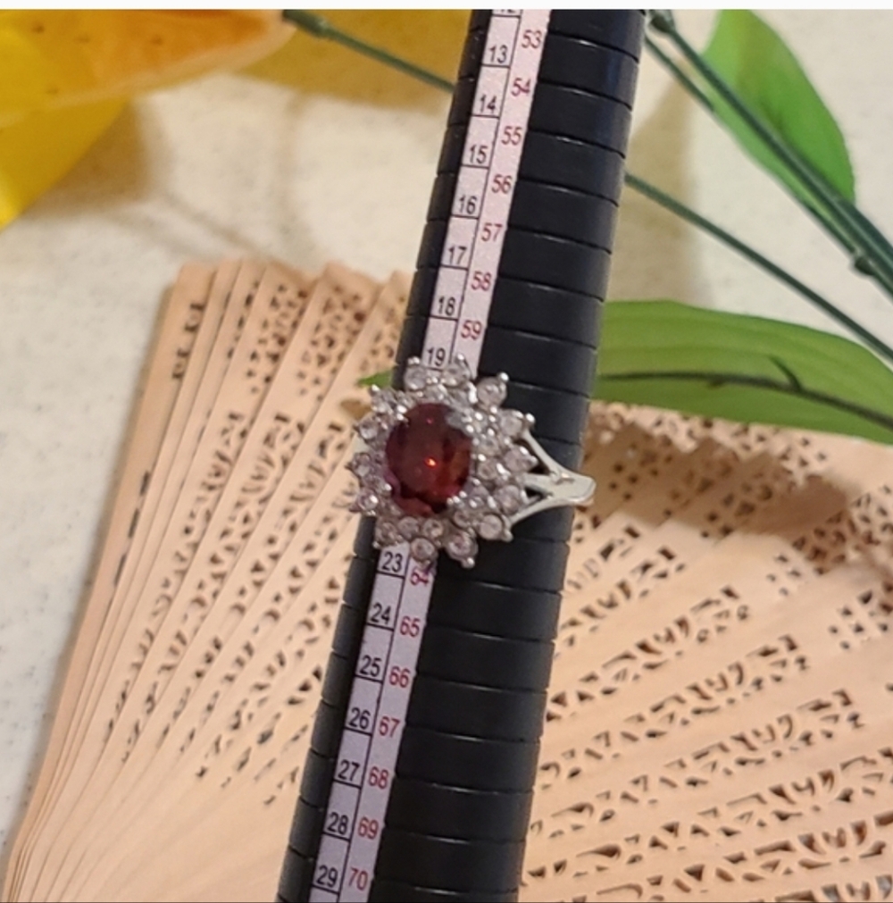 Elegant Silver and Red Gemstone Ring Size 10 - Picture 11 of 15